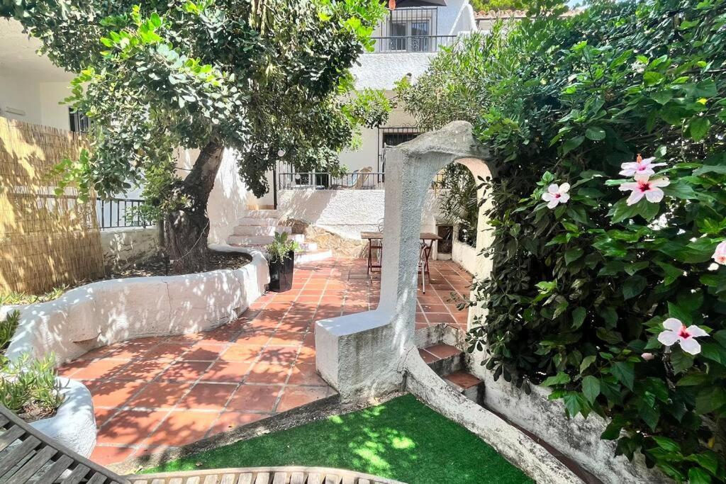 Reihenhaus Mit Garten In Moravit Moraira Apartment Teulada Exterior photo